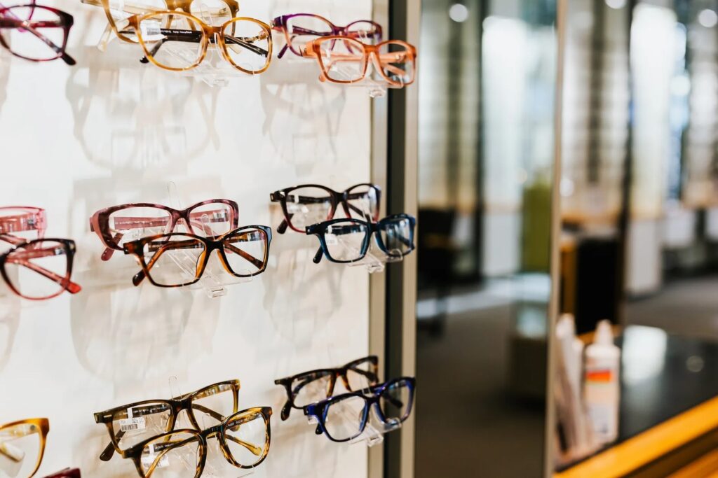 Fisheye Opticians | Eye Examinations | Eye Conditions | Glasses & Spectacle Lenses | Contact Lenses